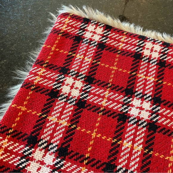 New Pottery Barn Nottingham Plaid Faux Fur Back Pillow Cover, Red Plaid Knit - Picture 12 of 15